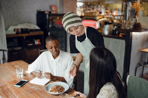 What To Ask When Hiring An Event Planner